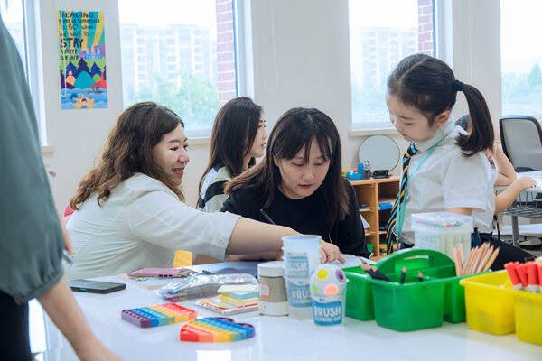 开学报到日,南通惠立学校